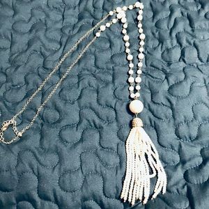 Costume jewelry/necklace